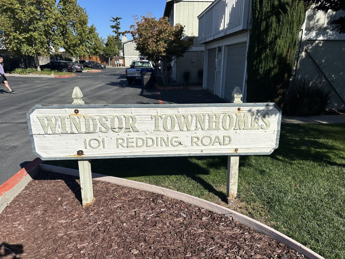 Detail Gallery Image 3 of 23 For 101 Redding Rd #A3,  Campbell,  CA 95008 - 2 Beds | 1/1 Baths