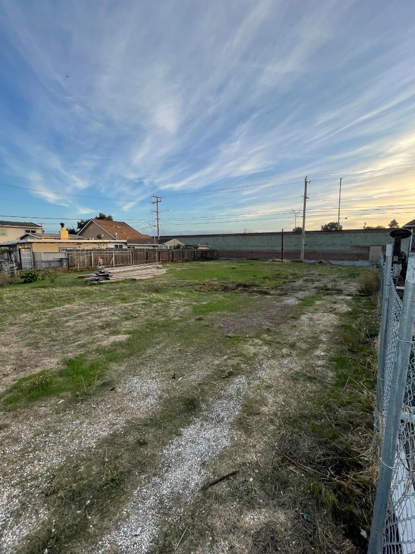 Detail Gallery Image 10 of 27 For 1100 Norton St, San Mateo,  CA 94401 - – Beds | – Baths