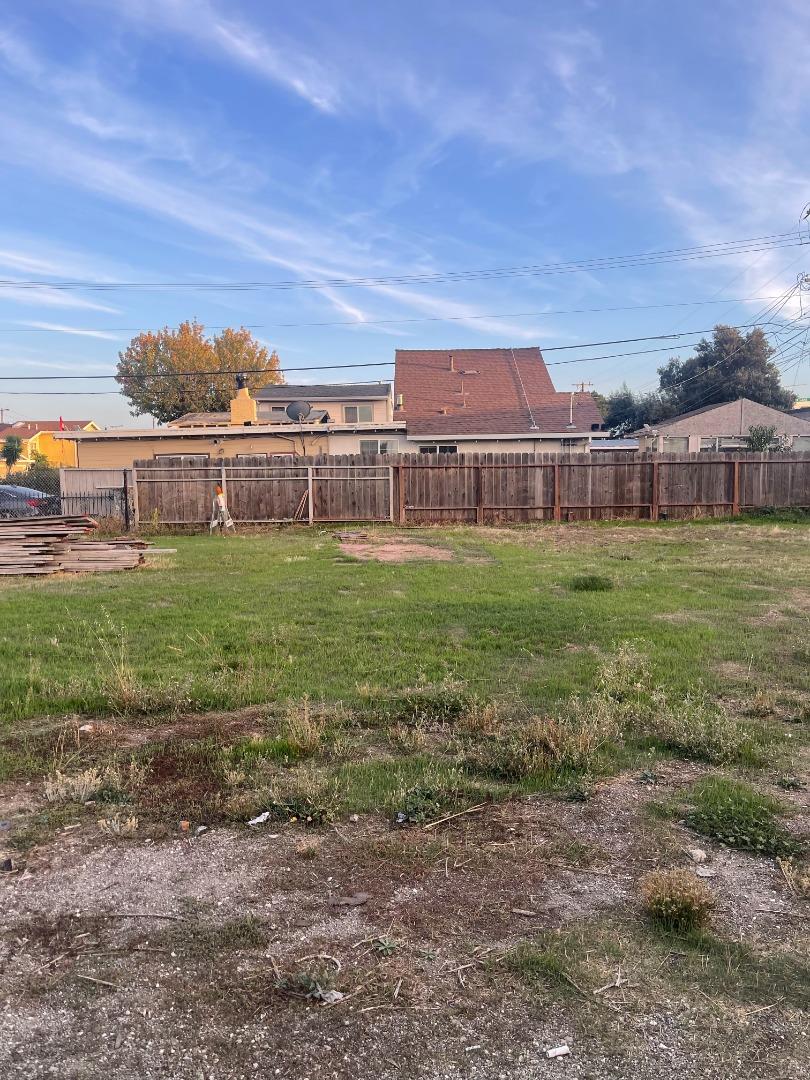 Detail Gallery Image 14 of 27 For 1100 Norton St, San Mateo,  CA 94401 - – Beds | – Baths