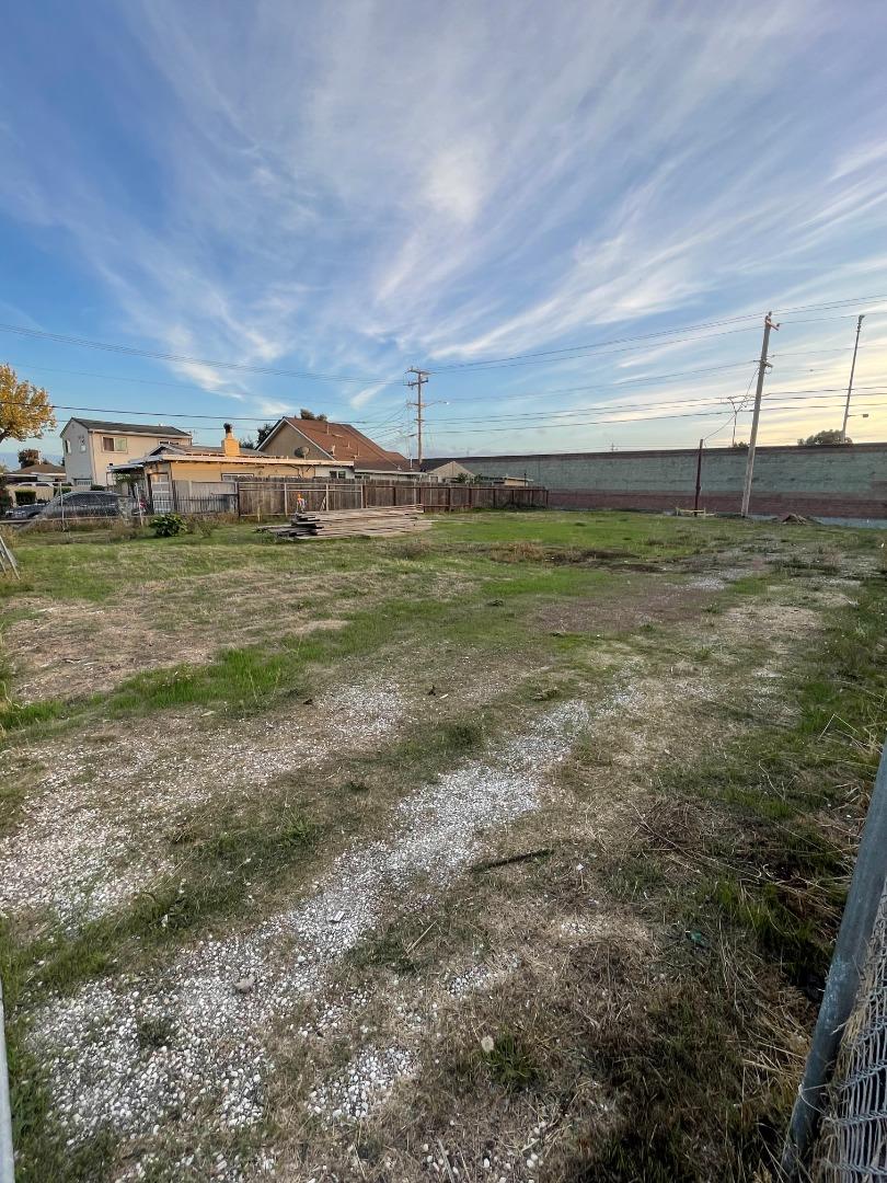 Detail Gallery Image 2 of 27 For 1100 Norton St, San Mateo,  CA 94401 - – Beds | – Baths