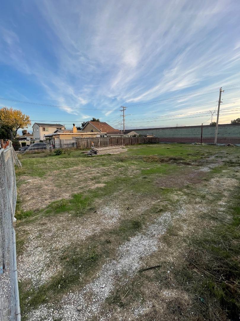 Detail Gallery Image 6 of 27 For 1100 Norton St, San Mateo,  CA 94401 - – Beds | – Baths