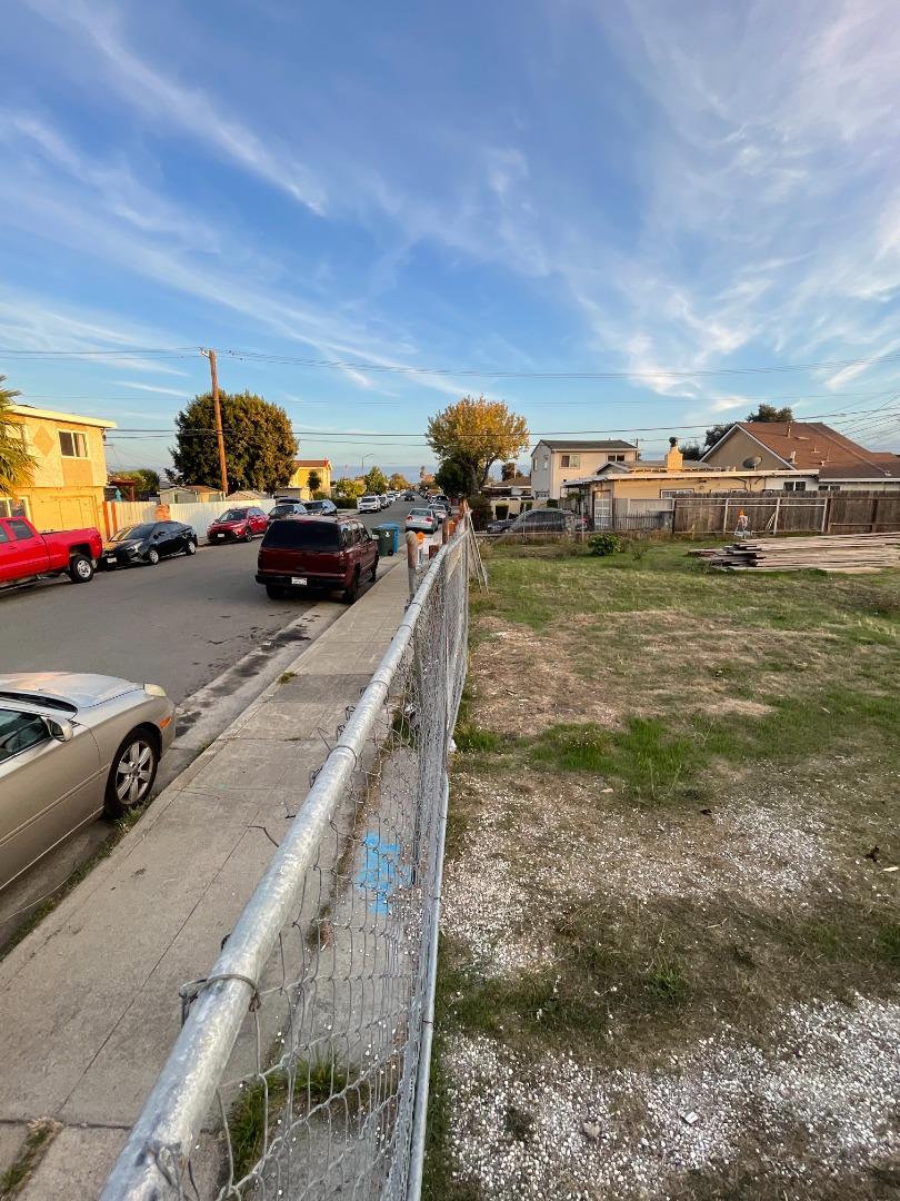 Detail Gallery Image 8 of 27 For 1100 Norton St, San Mateo,  CA 94401 - – Beds | – Baths