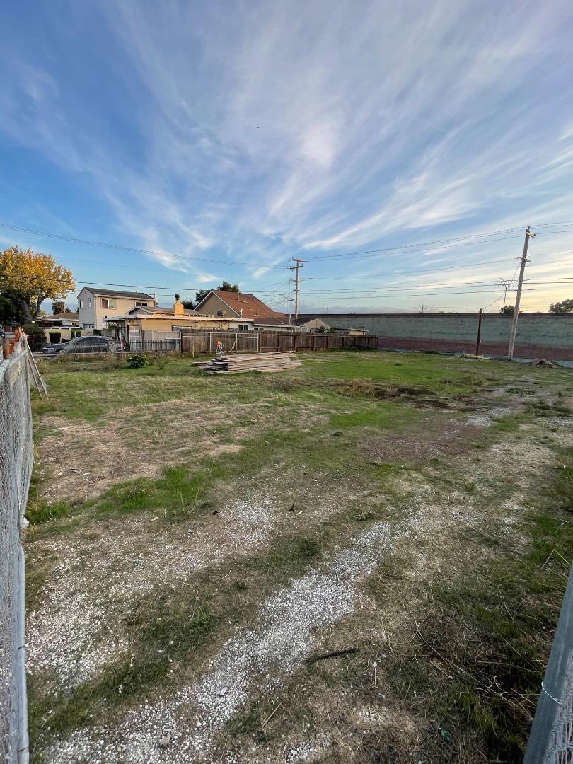 Detail Gallery Image 9 of 27 For 1100 Norton St, San Mateo,  CA 94401 - – Beds | – Baths