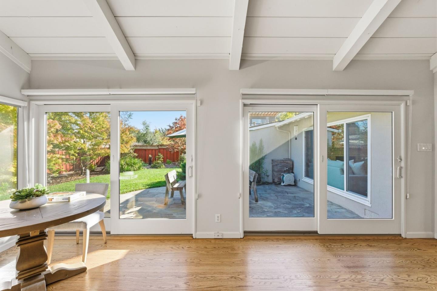 Detail Gallery Image 24 of 45 For 185 Beverly Ln, Los Altos,  CA 94022 - 3 Beds | 2/1 Baths