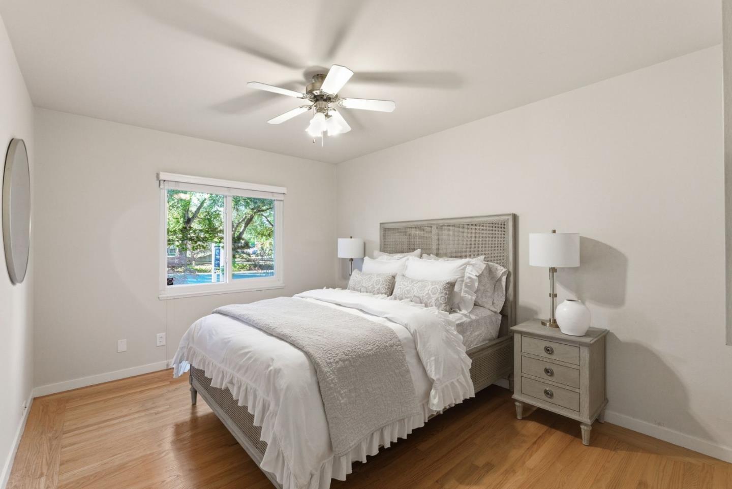 Detail Gallery Image 26 of 45 For 185 Beverly Ln, Los Altos,  CA 94022 - 3 Beds | 2/1 Baths