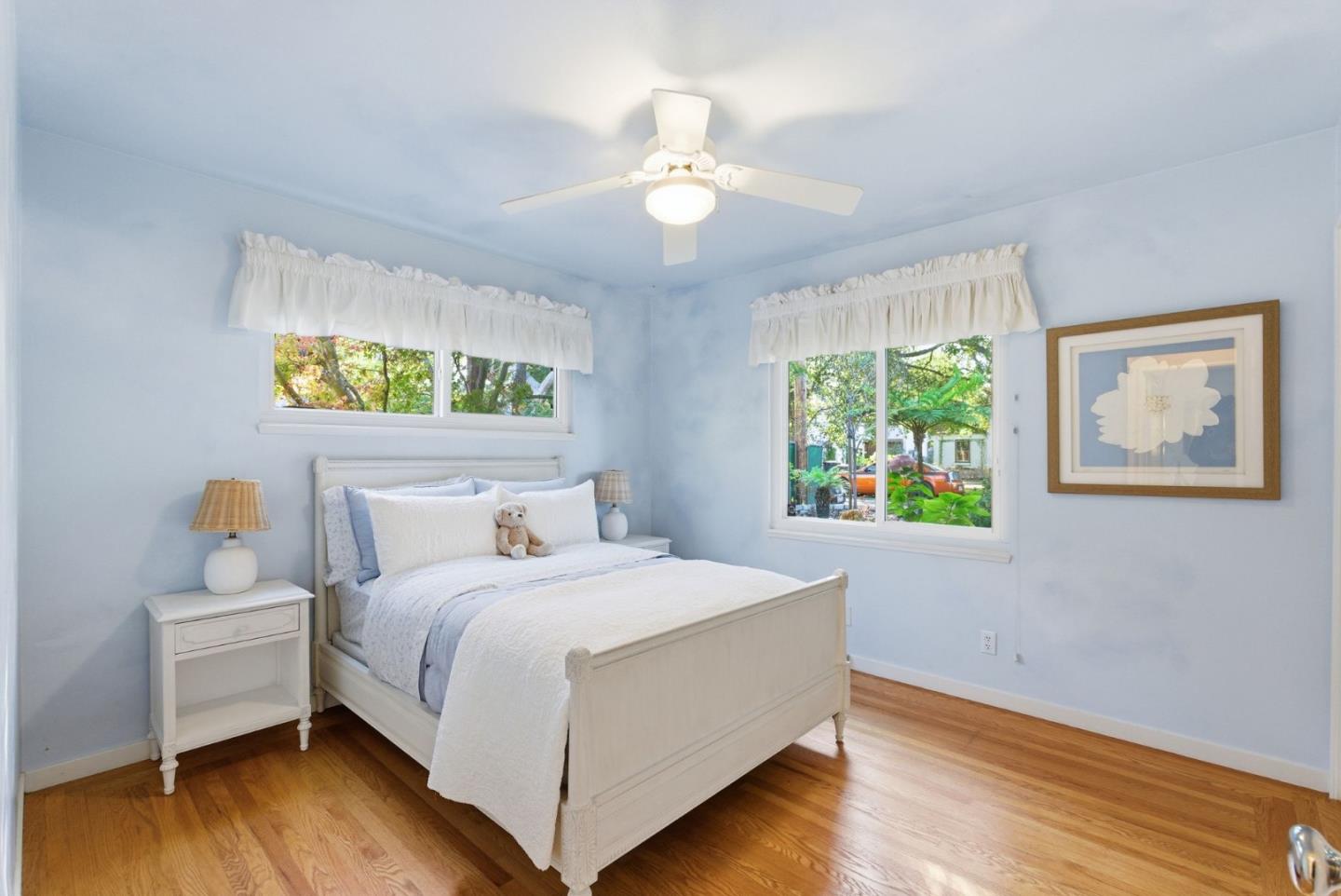 Detail Gallery Image 28 of 45 For 185 Beverly Ln, Los Altos,  CA 94022 - 3 Beds | 2/1 Baths