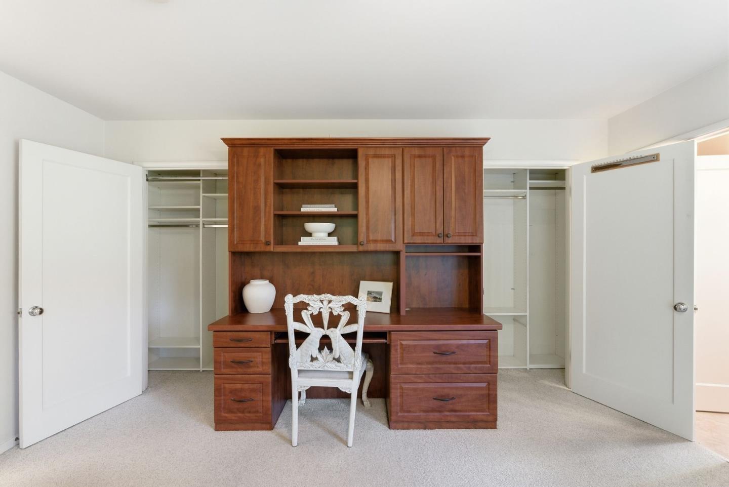 Detail Gallery Image 35 of 45 For 185 Beverly Ln, Los Altos,  CA 94022 - 3 Beds | 2/1 Baths