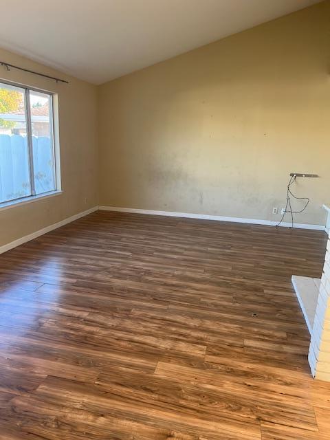 Detail Gallery Image 9 of 23 For 451 La Jolla Way, Salinas,  CA 93901 - 3 Beds | 2 Baths