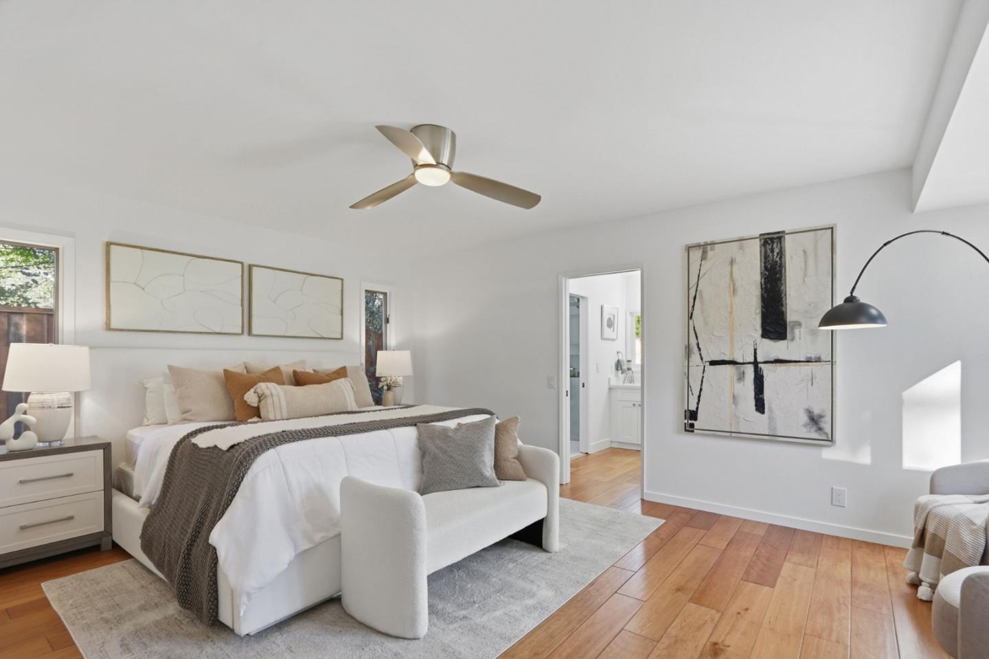 Detail Gallery Image 21 of 42 For 1684 Newcastle Dr, Los Altos,  CA 94024 - 4 Beds | 2/1 Baths