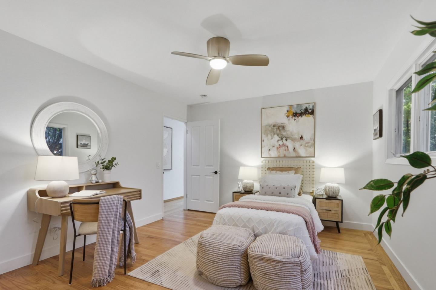 Detail Gallery Image 27 of 42 For 1684 Newcastle Dr, Los Altos,  CA 94024 - 4 Beds | 2/1 Baths