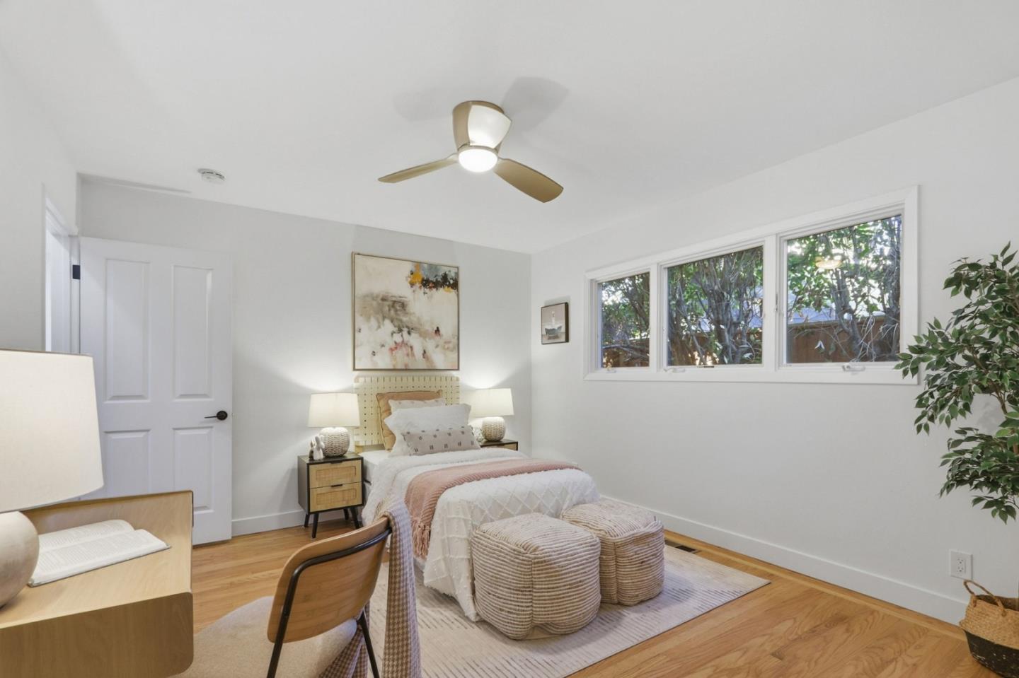 Detail Gallery Image 28 of 42 For 1684 Newcastle Dr, Los Altos,  CA 94024 - 4 Beds | 2/1 Baths