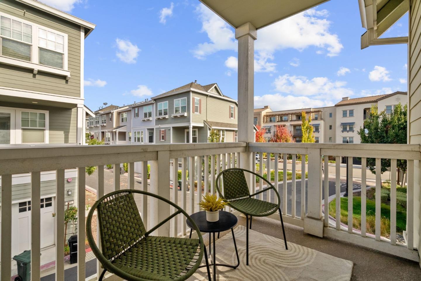 Detail Gallery Image 17 of 51 For 211 Orbit Way, Mountain View,  CA 94043 - 4 Beds | 3/1 Baths