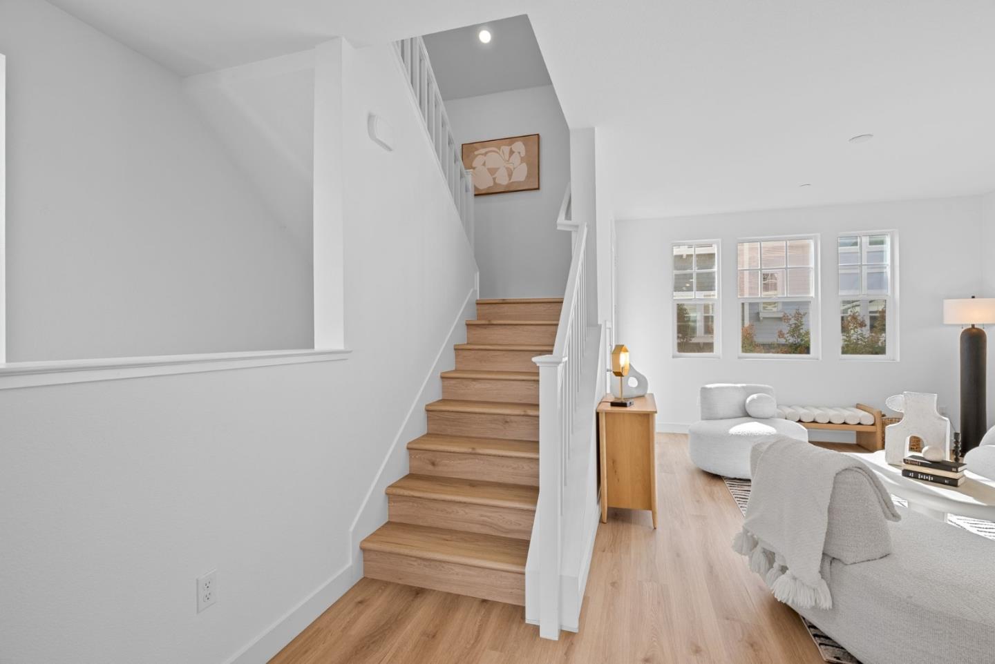 Detail Gallery Image 19 of 51 For 211 Orbit Way, Mountain View,  CA 94043 - 4 Beds | 3/1 Baths