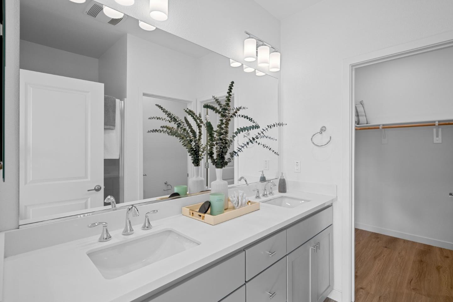 Detail Gallery Image 23 of 51 For 211 Orbit Way, Mountain View,  CA 94043 - 4 Beds | 3/1 Baths