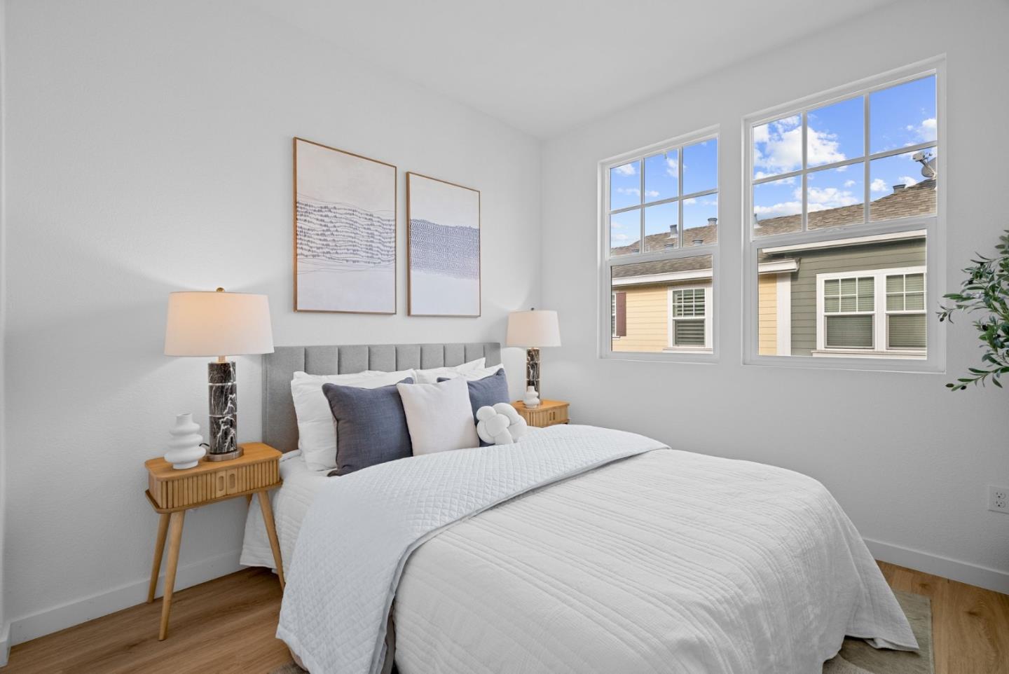 Detail Gallery Image 28 of 51 For 211 Orbit Way, Mountain View,  CA 94043 - 4 Beds | 3/1 Baths