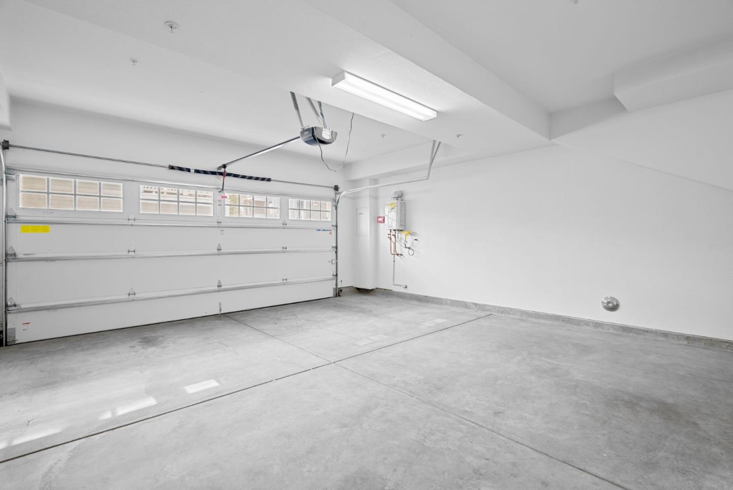 Detail Gallery Image 35 of 51 For 211 Orbit Way, Mountain View,  CA 94043 - 4 Beds | 3/1 Baths