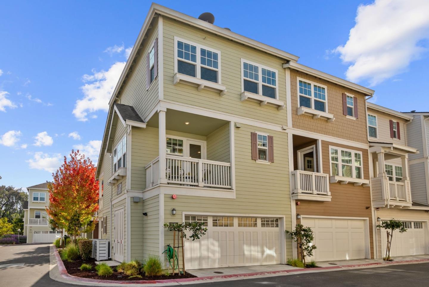 Detail Gallery Image 37 of 51 For 211 Orbit Way, Mountain View,  CA 94043 - 4 Beds | 3/1 Baths
