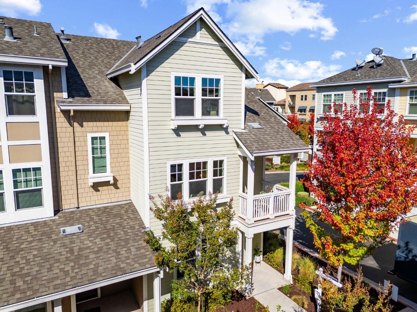 Detail Gallery Image 39 of 51 For 211 Orbit Way, Mountain View,  CA 94043 - 4 Beds | 3/1 Baths
