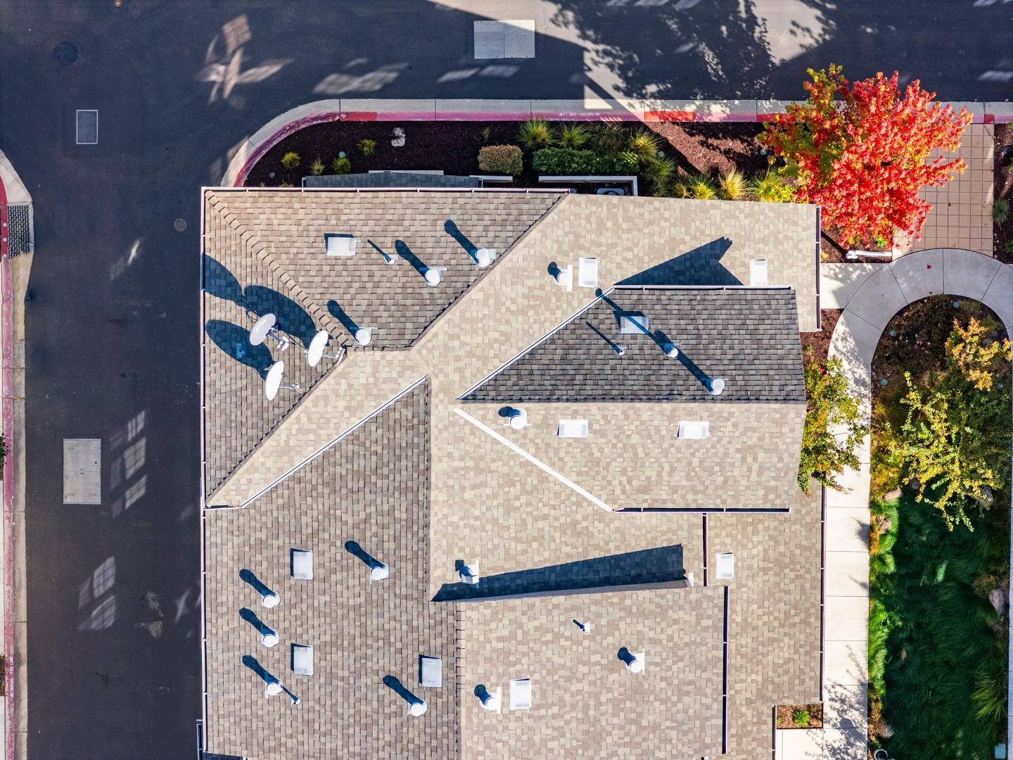 Detail Gallery Image 40 of 51 For 211 Orbit Way, Mountain View,  CA 94043 - 4 Beds | 3/1 Baths