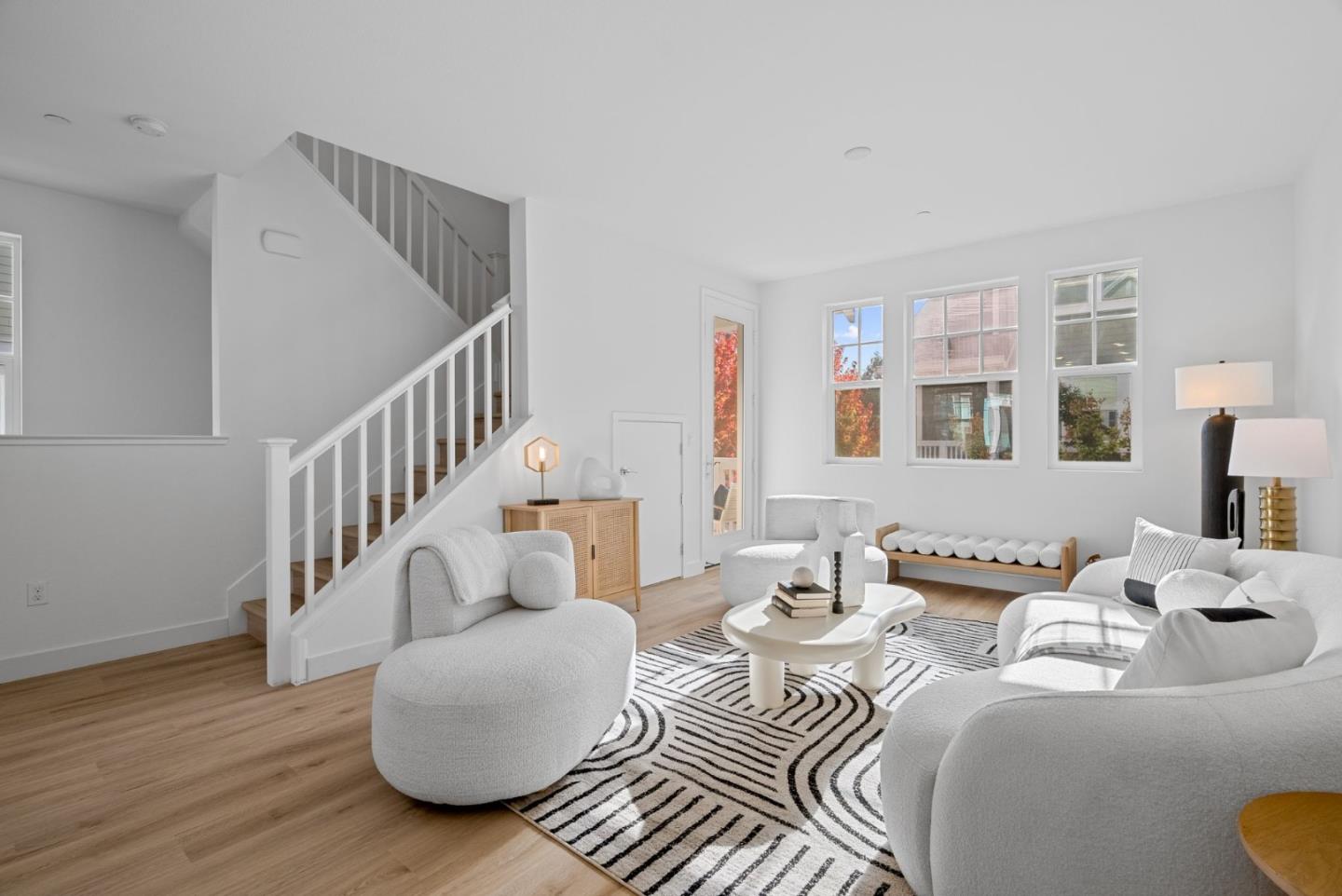 Detail Gallery Image 8 of 51 For 211 Orbit Way, Mountain View,  CA 94043 - 4 Beds | 3/1 Baths