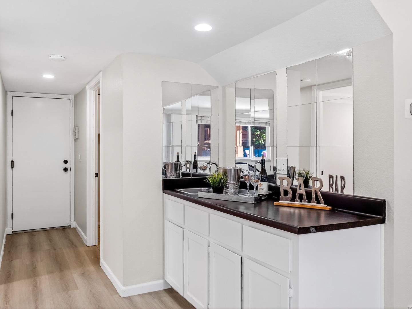 Detail Gallery Image 20 of 59 For 3237 Gateland Ct, San Jose,  CA 95148 - 6 Beds | 4 Baths