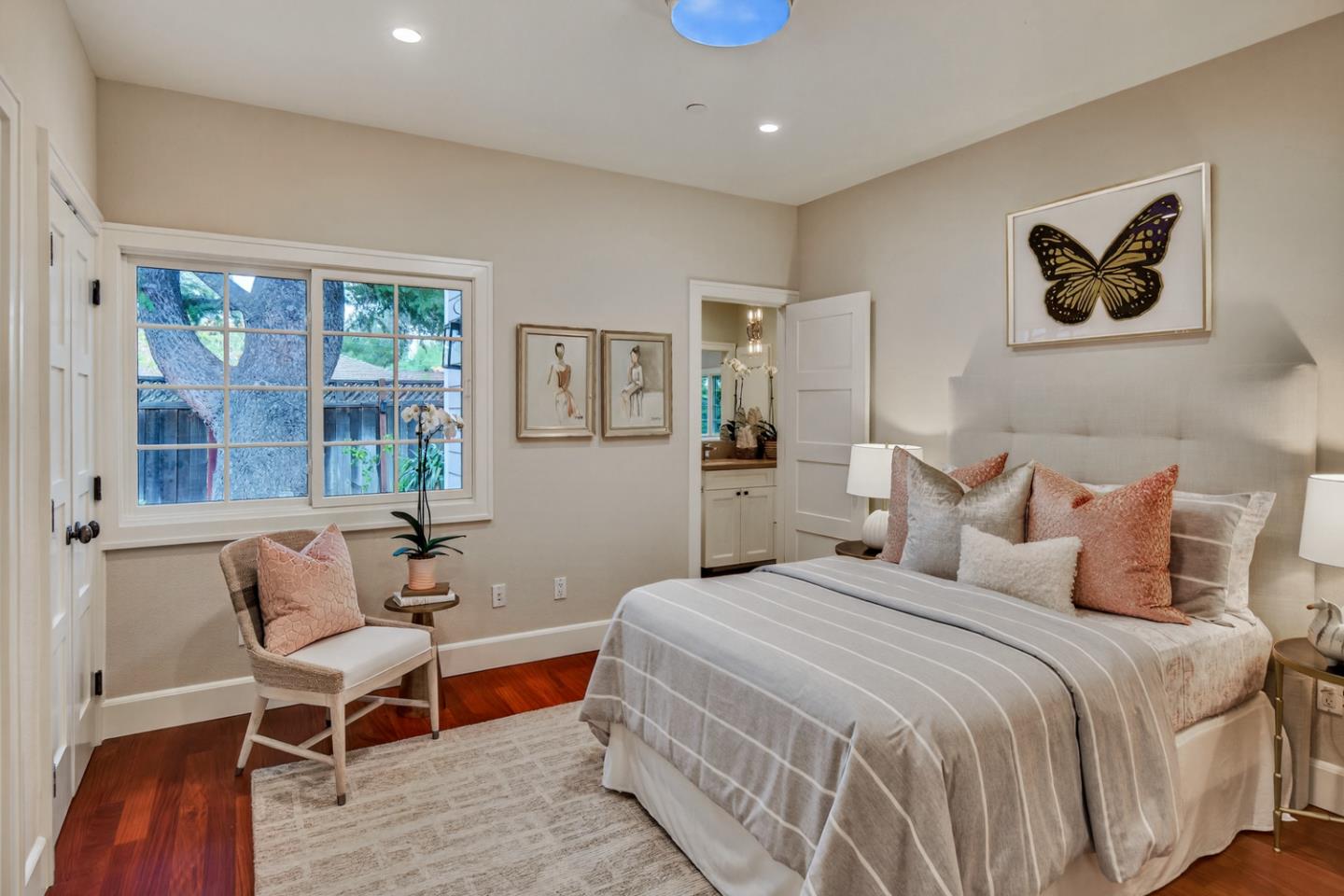 Detail Gallery Image 27 of 51 For 340 W Portola Ave, Los Altos,  CA 94022 - 5 Beds | 4/1 Baths