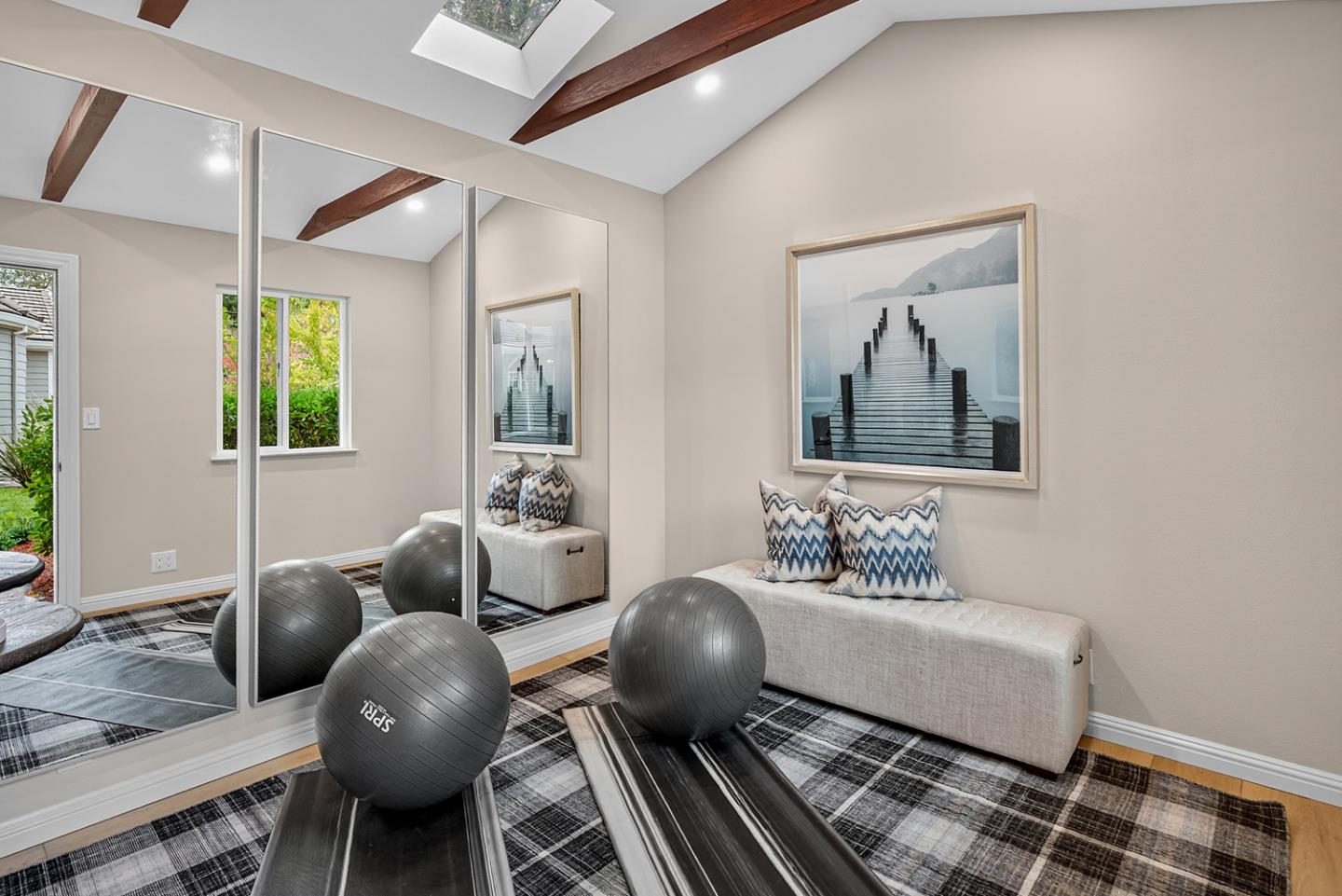 Detail Gallery Image 46 of 51 For 340 W Portola Ave, Los Altos,  CA 94022 - 5 Beds | 4/1 Baths