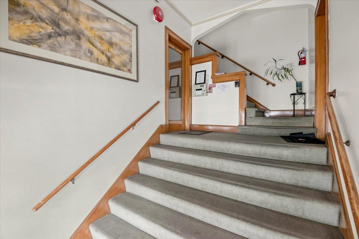 Detail Gallery Image 14 of 25 For 190 27th Ave, San Francisco,  CA 94121 - – Beds | – Baths