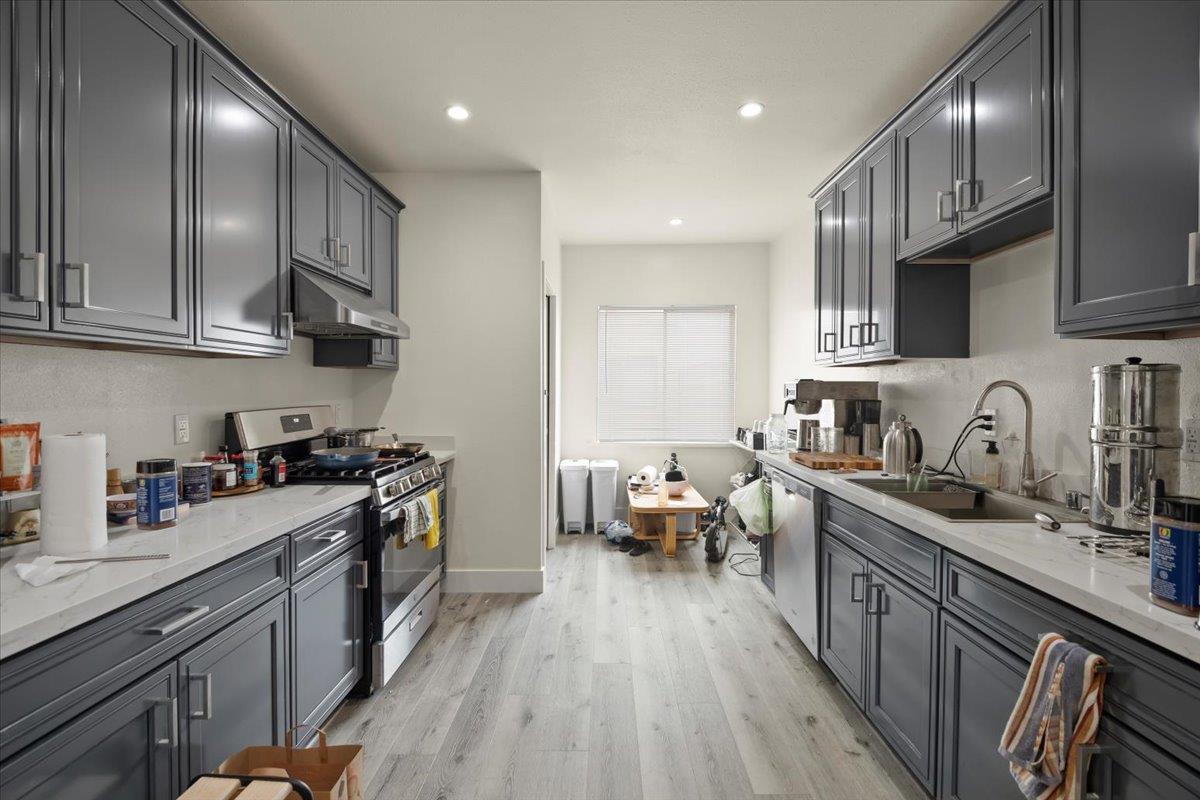 Detail Gallery Image 22 of 25 For 190 27th Ave, San Francisco,  CA 94121 - – Beds | – Baths