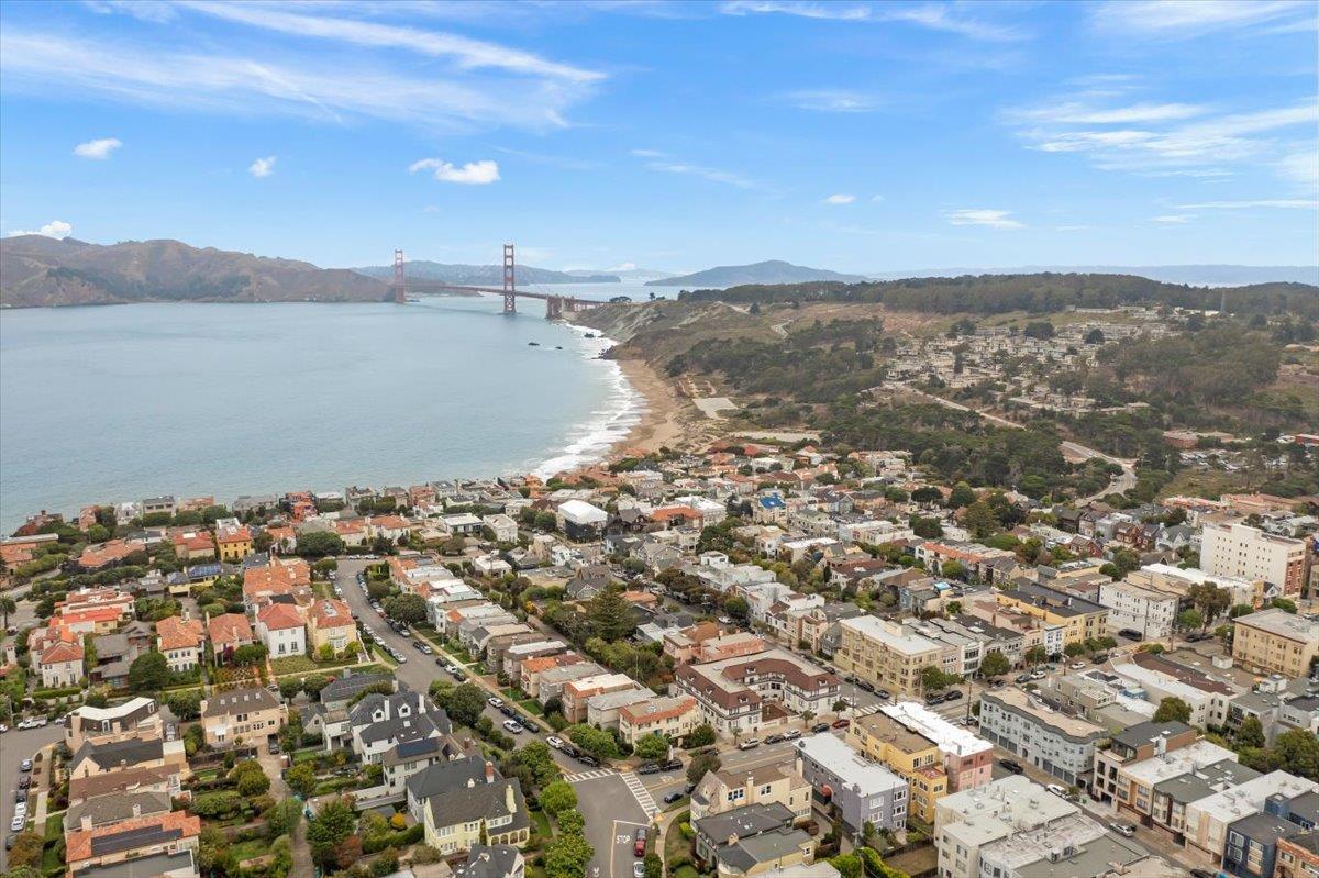 Detail Gallery Image 5 of 25 For 190 27th Ave, San Francisco,  CA 94121 - – Beds | – Baths