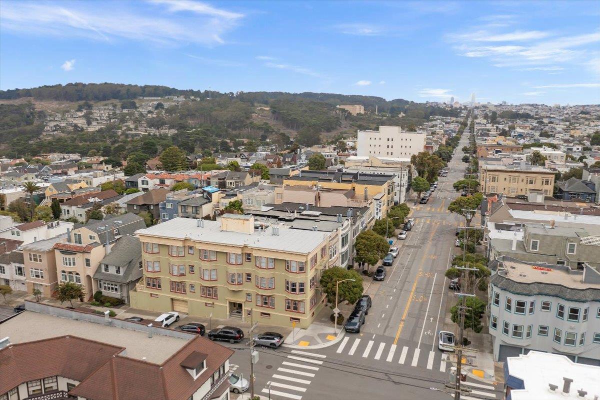 Detail Gallery Image 6 of 25 For 190 27th Ave, San Francisco,  CA 94121 - – Beds | – Baths