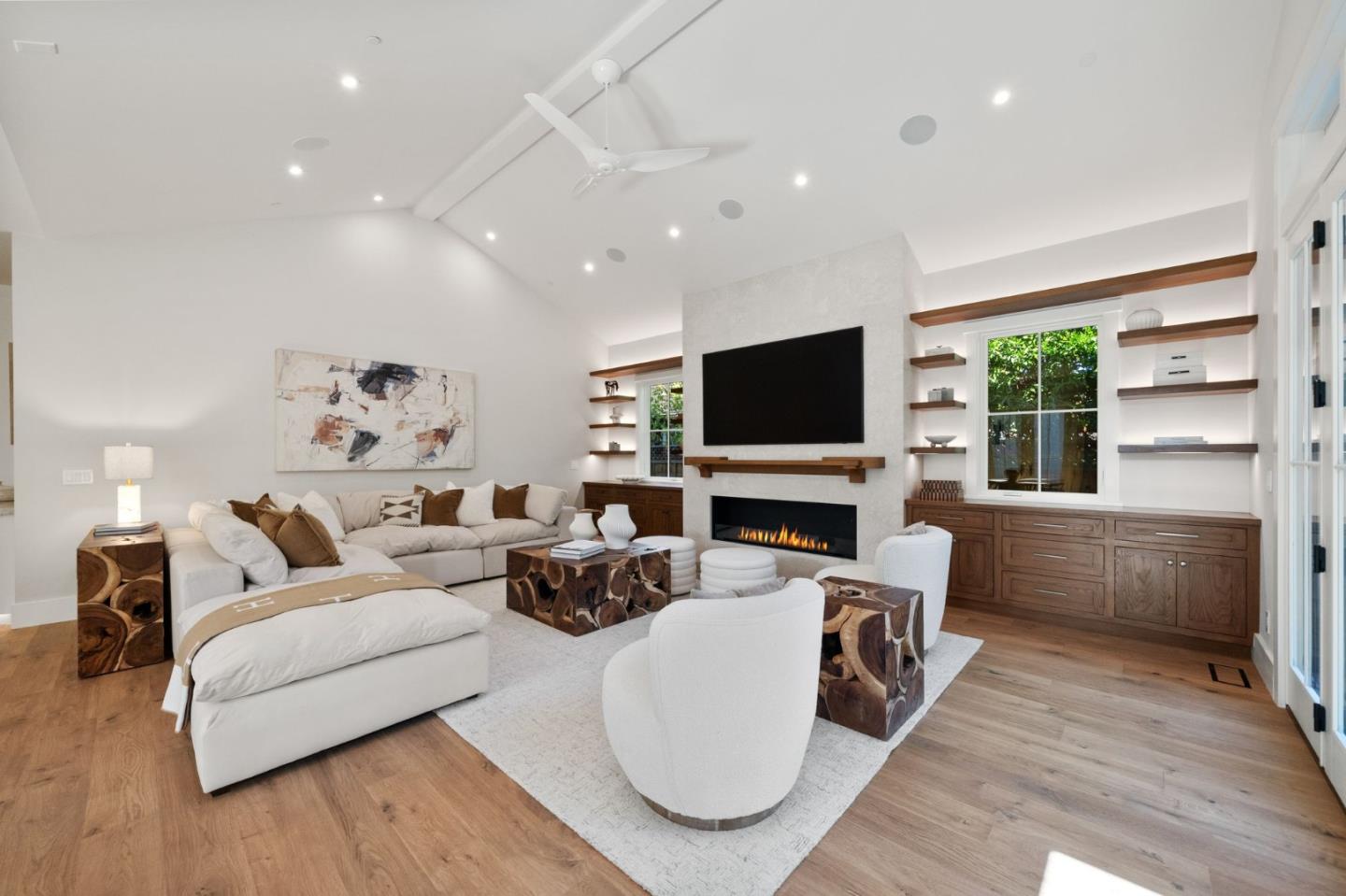 Detail Gallery Image 21 of 88 For 2020 James Pl, San Jose,  CA 95125 - 5 Beds | 4/1 Baths