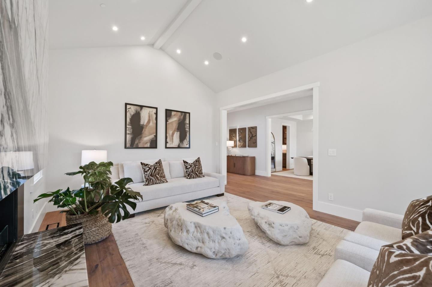 Detail Gallery Image 34 of 88 For 2020 James Pl, San Jose,  CA 95125 - 5 Beds | 4/1 Baths