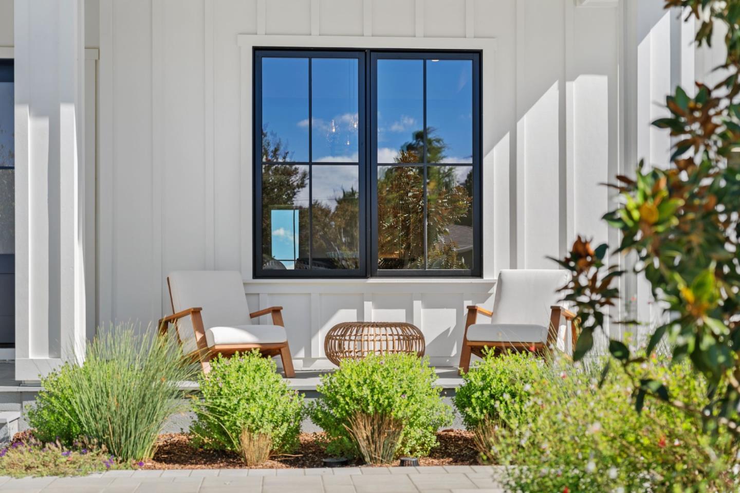 Detail Gallery Image 5 of 88 For 2020 James Pl, San Jose,  CA 95125 - 5 Beds | 4/1 Baths