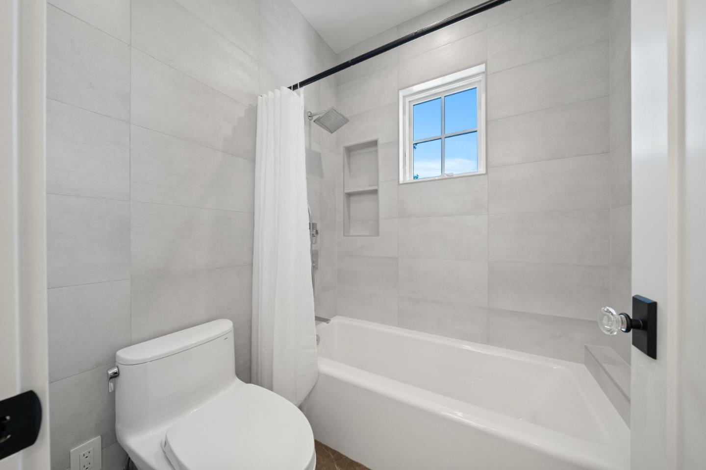 Detail Gallery Image 53 of 88 For 2020 James Pl, San Jose,  CA 95125 - 5 Beds | 4/1 Baths