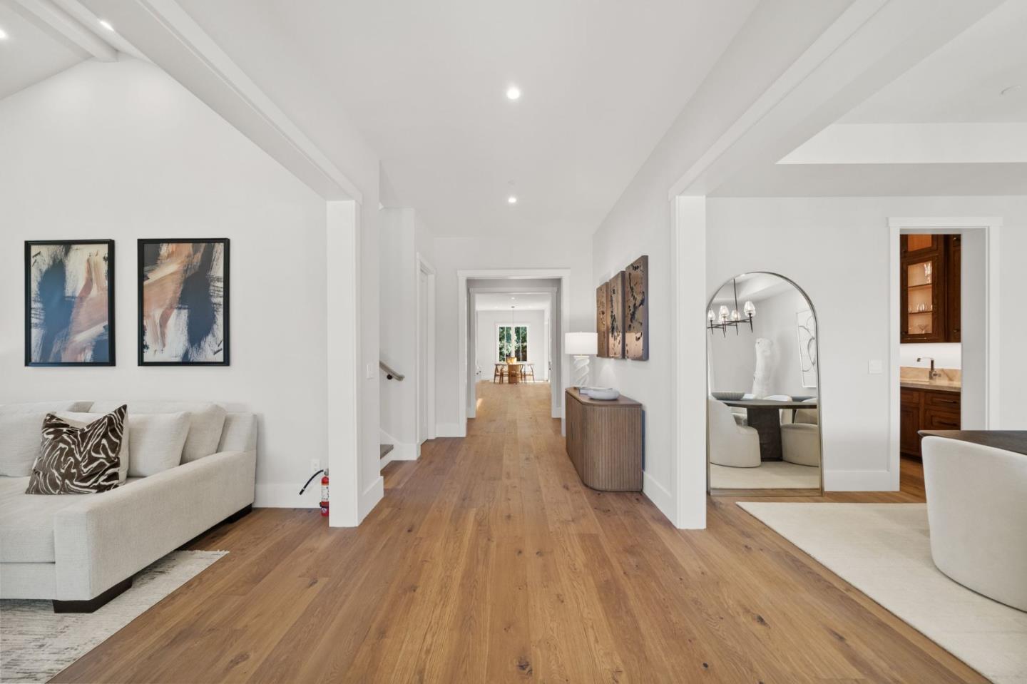 Detail Gallery Image 6 of 88 For 2020 James Pl, San Jose,  CA 95125 - 5 Beds | 4/1 Baths