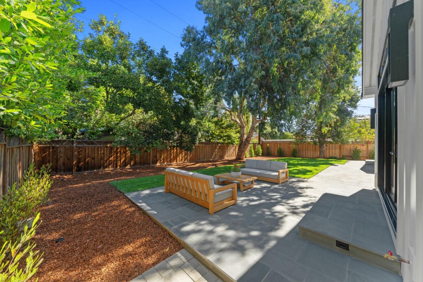 Detail Gallery Image 75 of 88 For 2020 James Pl, San Jose,  CA 95125 - 5 Beds | 4/1 Baths