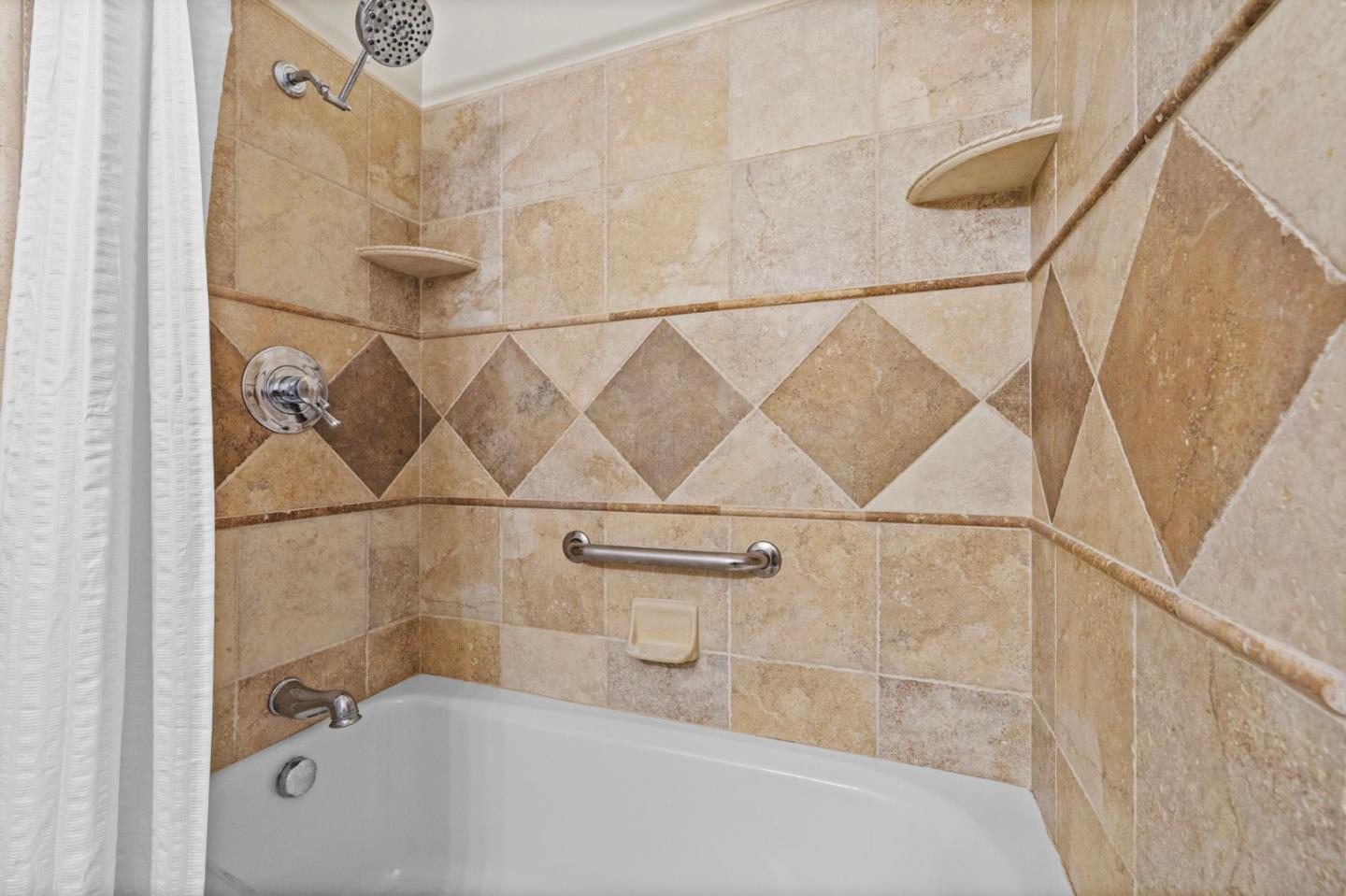 Detail Gallery Image 34 of 56 For 530 Barkentine Ln, Redwood City,  CA 94065 - 4 Beds | 2 Baths