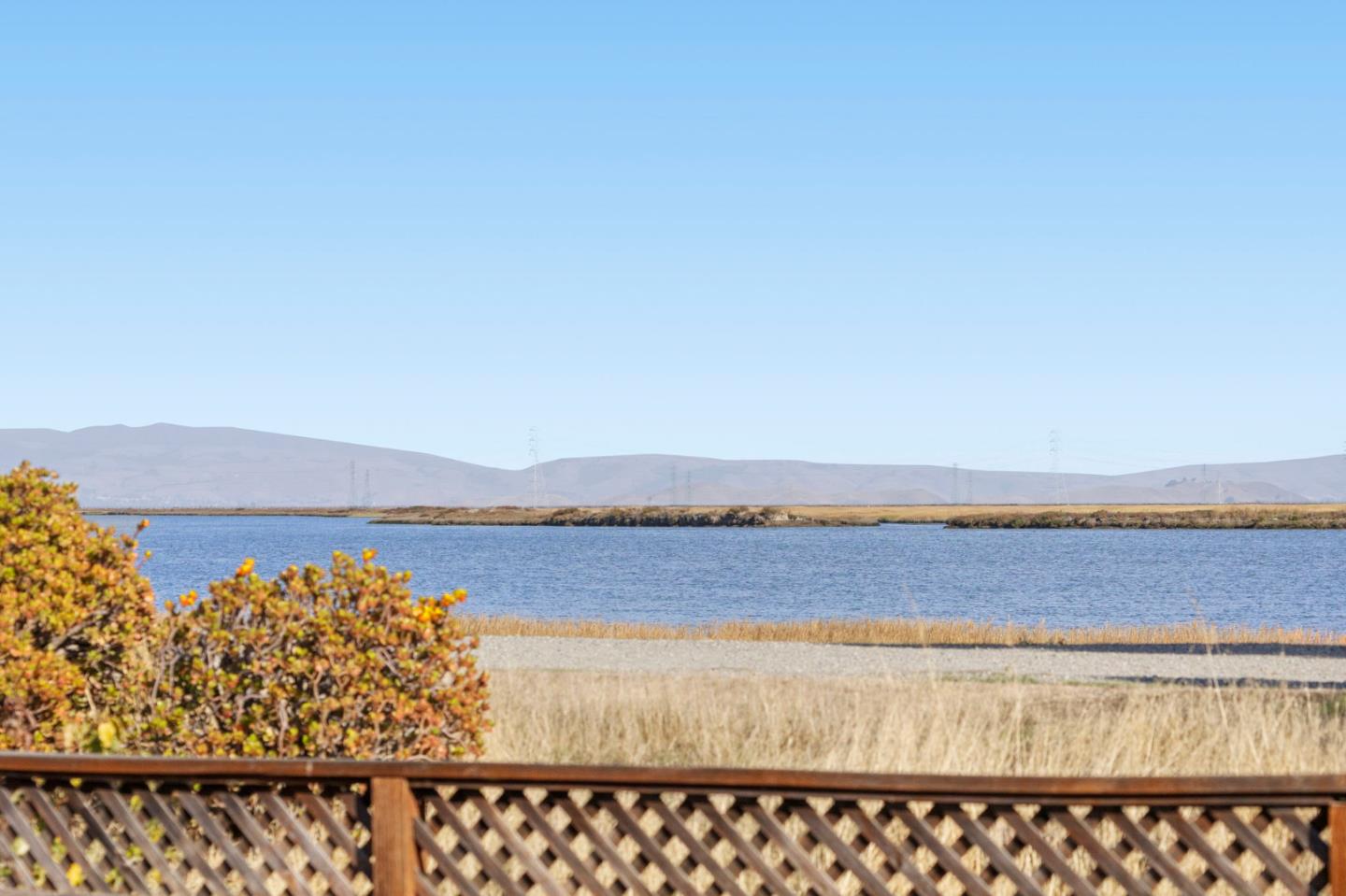 Detail Gallery Image 43 of 56 For 530 Barkentine Ln, Redwood City,  CA 94065 - 4 Beds | 2 Baths