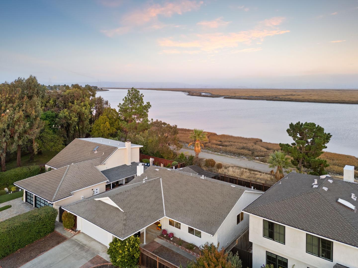 Detail Gallery Image 47 of 56 For 530 Barkentine Ln, Redwood City,  CA 94065 - 4 Beds | 2 Baths