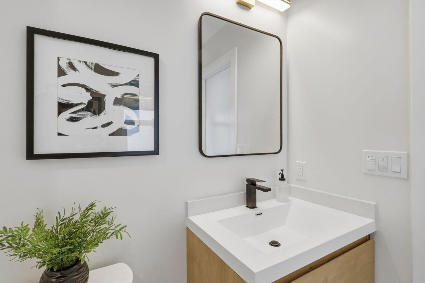 Detail Gallery Image 27 of 41 For 543 Cashmere Ct, Sunnyvale,  CA 94087 - 3 Beds | 2 Baths