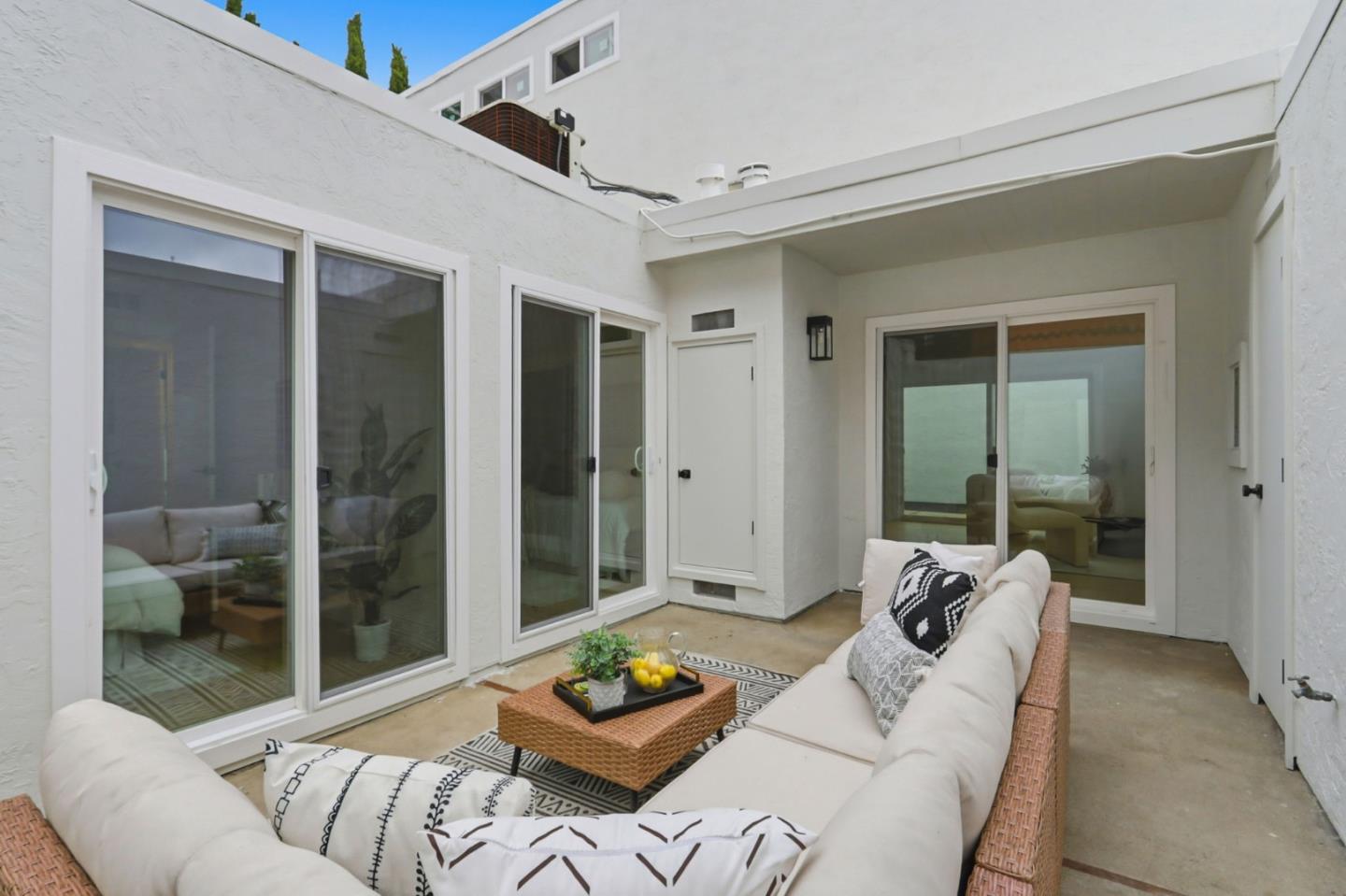 Detail Gallery Image 36 of 41 For 543 Cashmere Ct, Sunnyvale,  CA 94087 - 3 Beds | 2 Baths