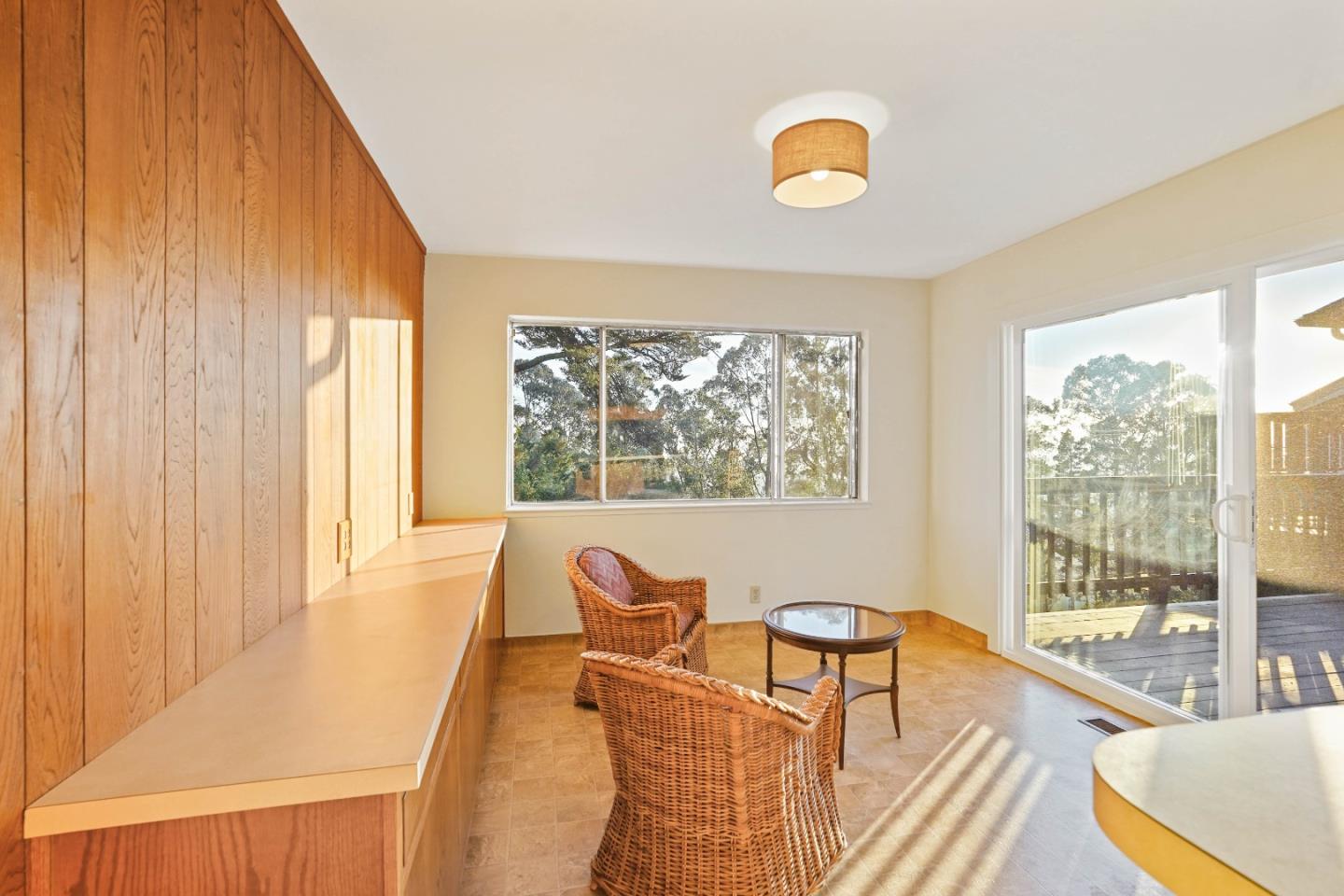 Detail Gallery Image 17 of 61 For 2191 Manzanita Dr, Oakland,  CA 94611 - 4 Beds | 2 Baths