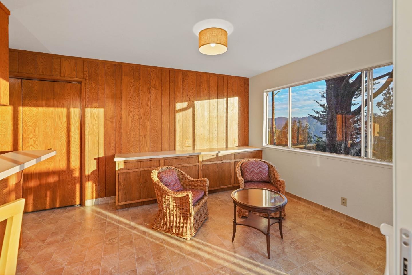 Detail Gallery Image 19 of 61 For 2191 Manzanita Dr, Oakland,  CA 94611 - 4 Beds | 2 Baths