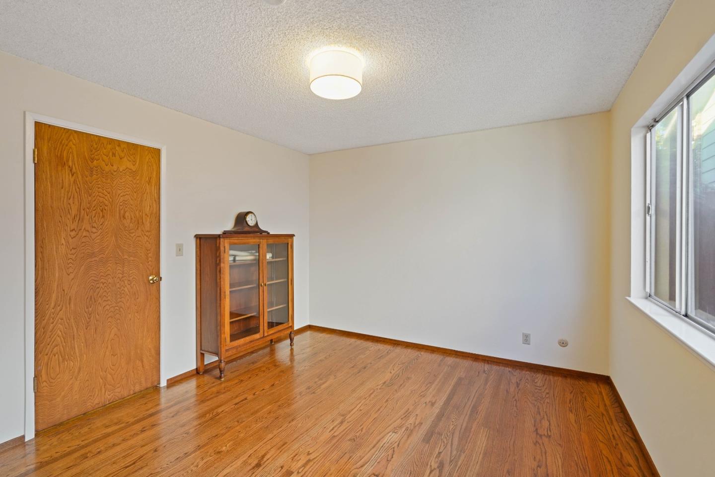 Detail Gallery Image 34 of 61 For 2191 Manzanita Dr, Oakland,  CA 94611 - 4 Beds | 2 Baths