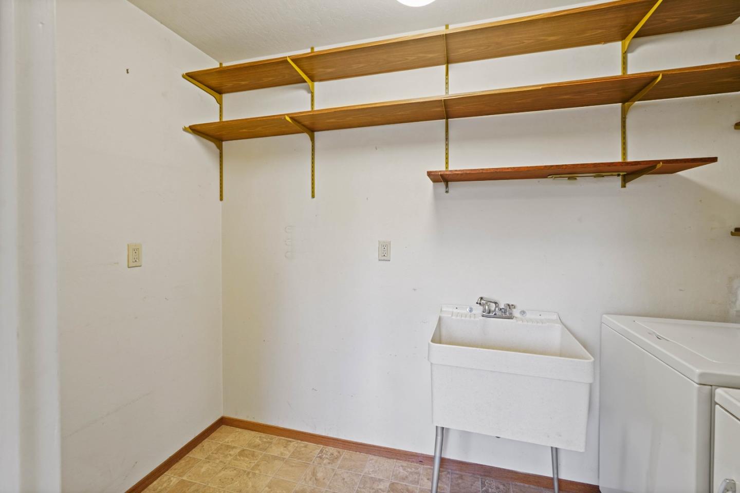 Detail Gallery Image 49 of 61 For 2191 Manzanita Dr, Oakland,  CA 94611 - 4 Beds | 2 Baths