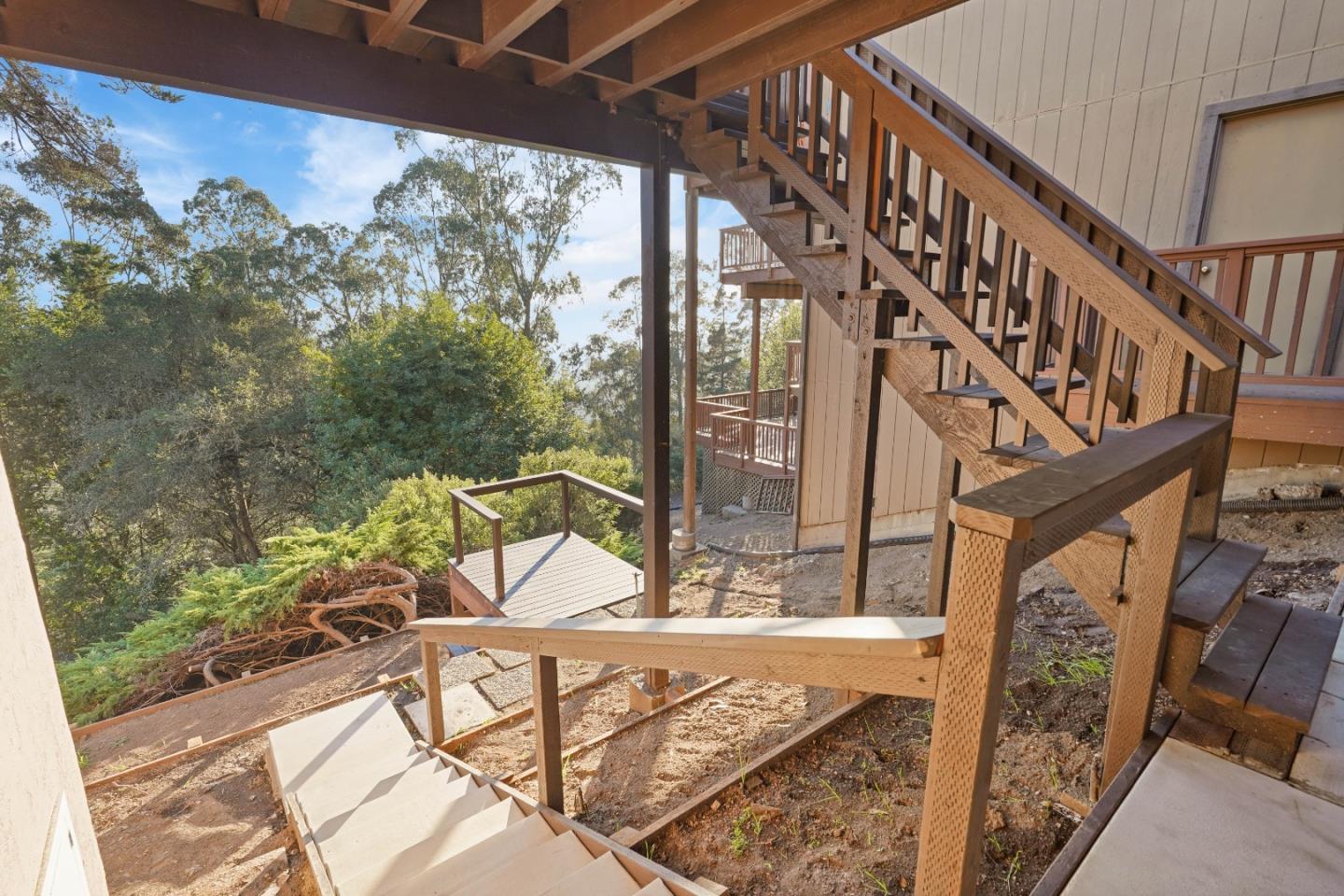 Detail Gallery Image 54 of 61 For 2191 Manzanita Dr, Oakland,  CA 94611 - 4 Beds | 2 Baths