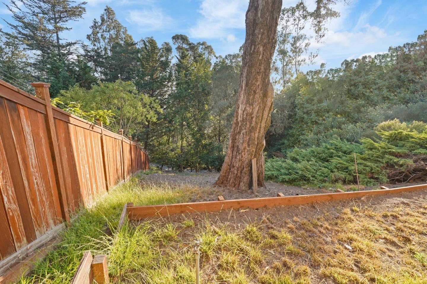 Detail Gallery Image 58 of 61 For 2191 Manzanita Dr, Oakland,  CA 94611 - 4 Beds | 2 Baths