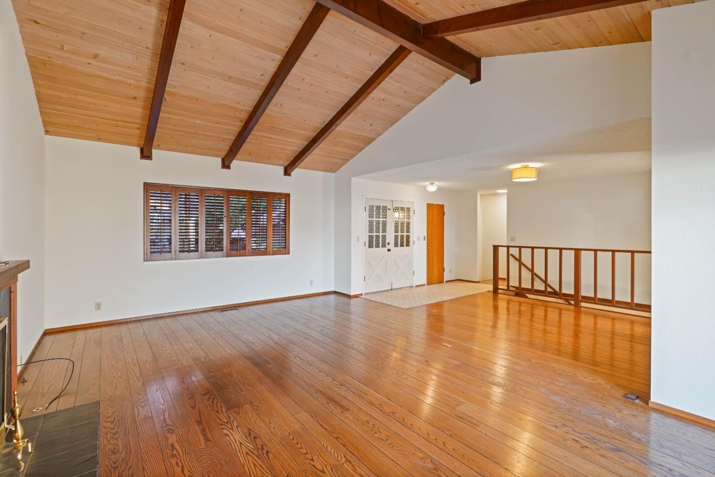 Detail Gallery Image 8 of 61 For 2191 Manzanita Dr, Oakland,  CA 94611 - 4 Beds | 2 Baths