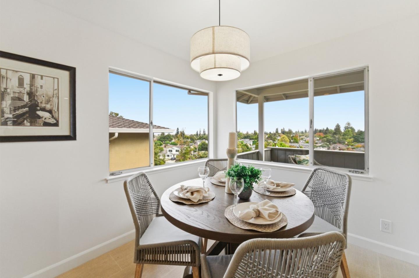 Detail Gallery Image 10 of 42 For 329 Oakview Dr, San Carlos,  CA 94070 - 4 Beds | 3 Baths